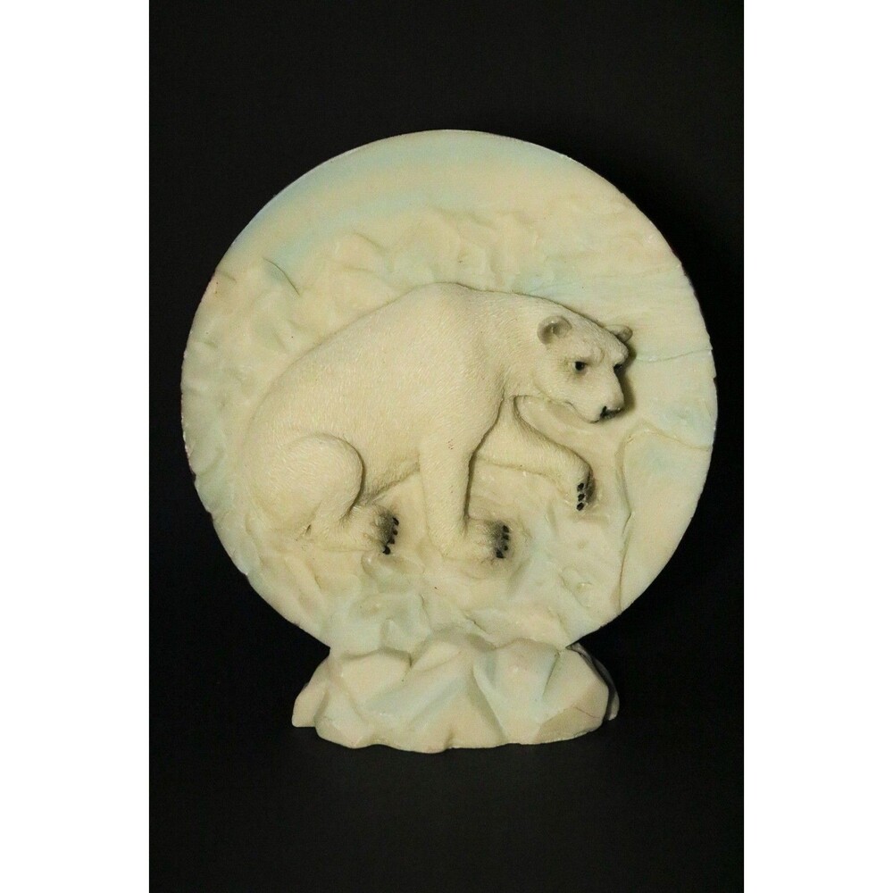 Polar Bear plate, mini figurine